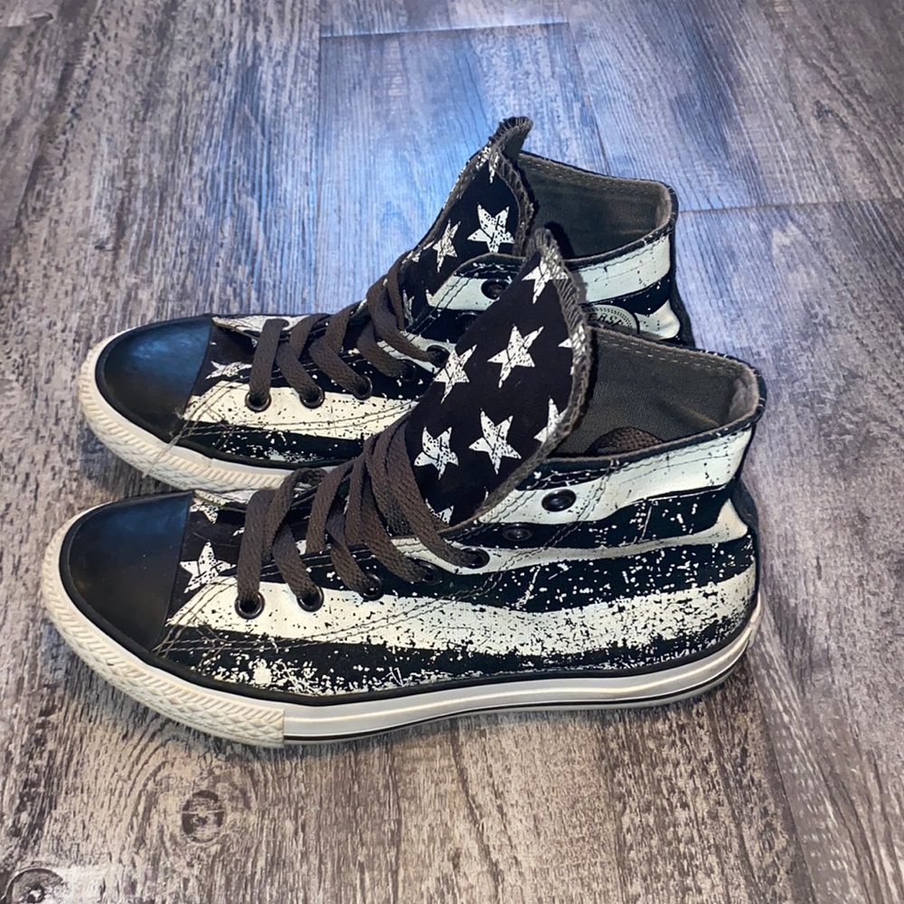 COPY - American flag Converse